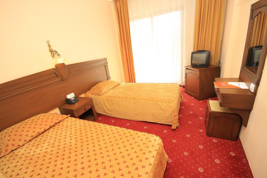 Hera Beach Hotel 시데 객실 사진