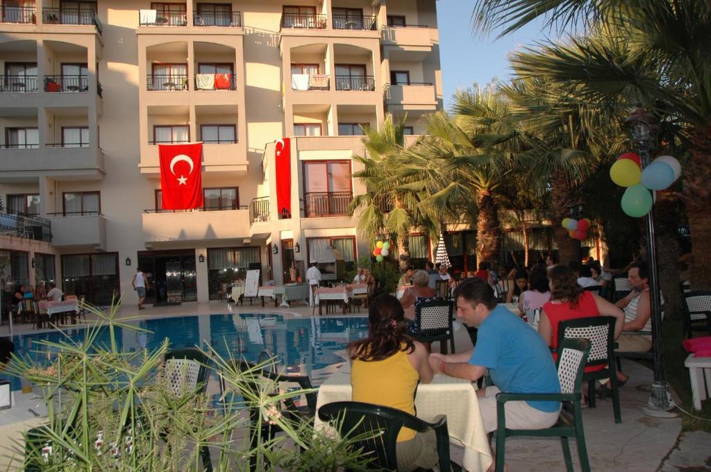 Hera Beach Hotel 시데 외부 사진